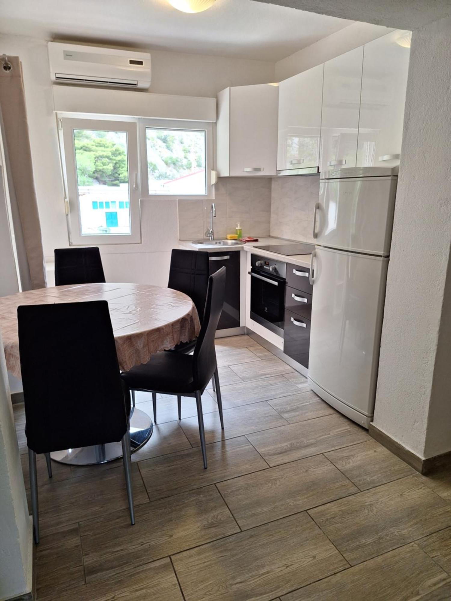 Apartmani Lisicina Omiš Exterior foto
